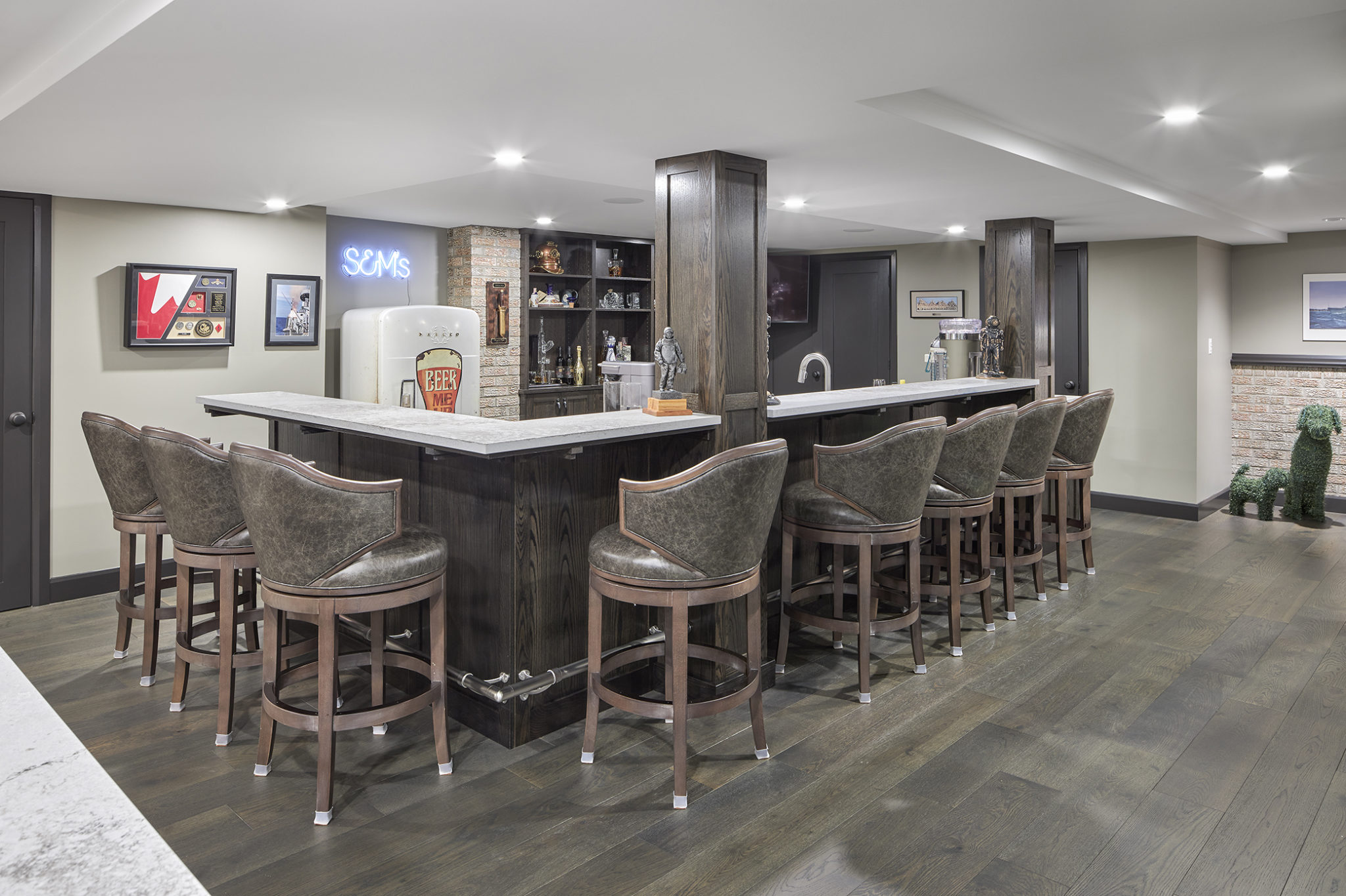 commercial space interior designer