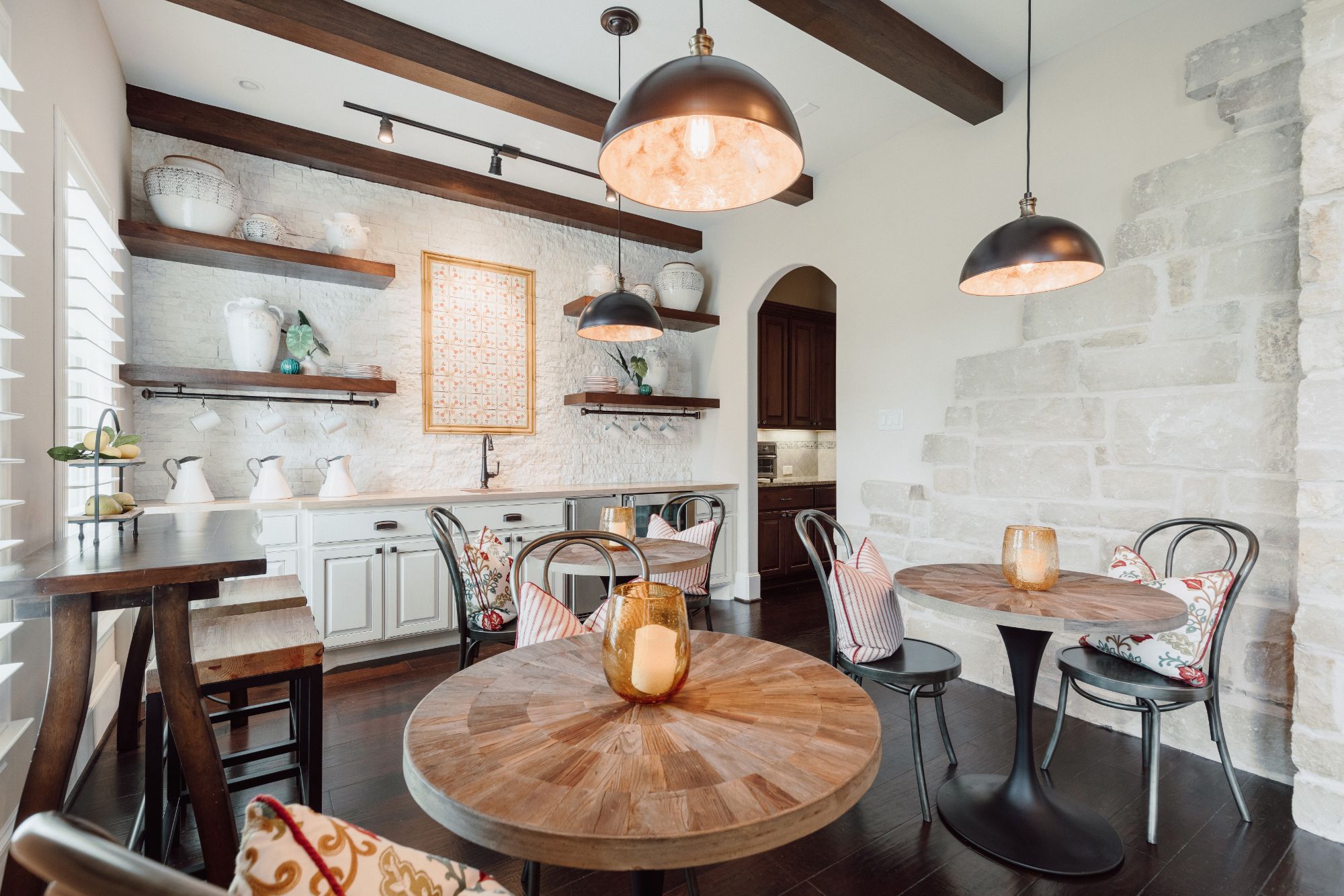 restaurant interior designer