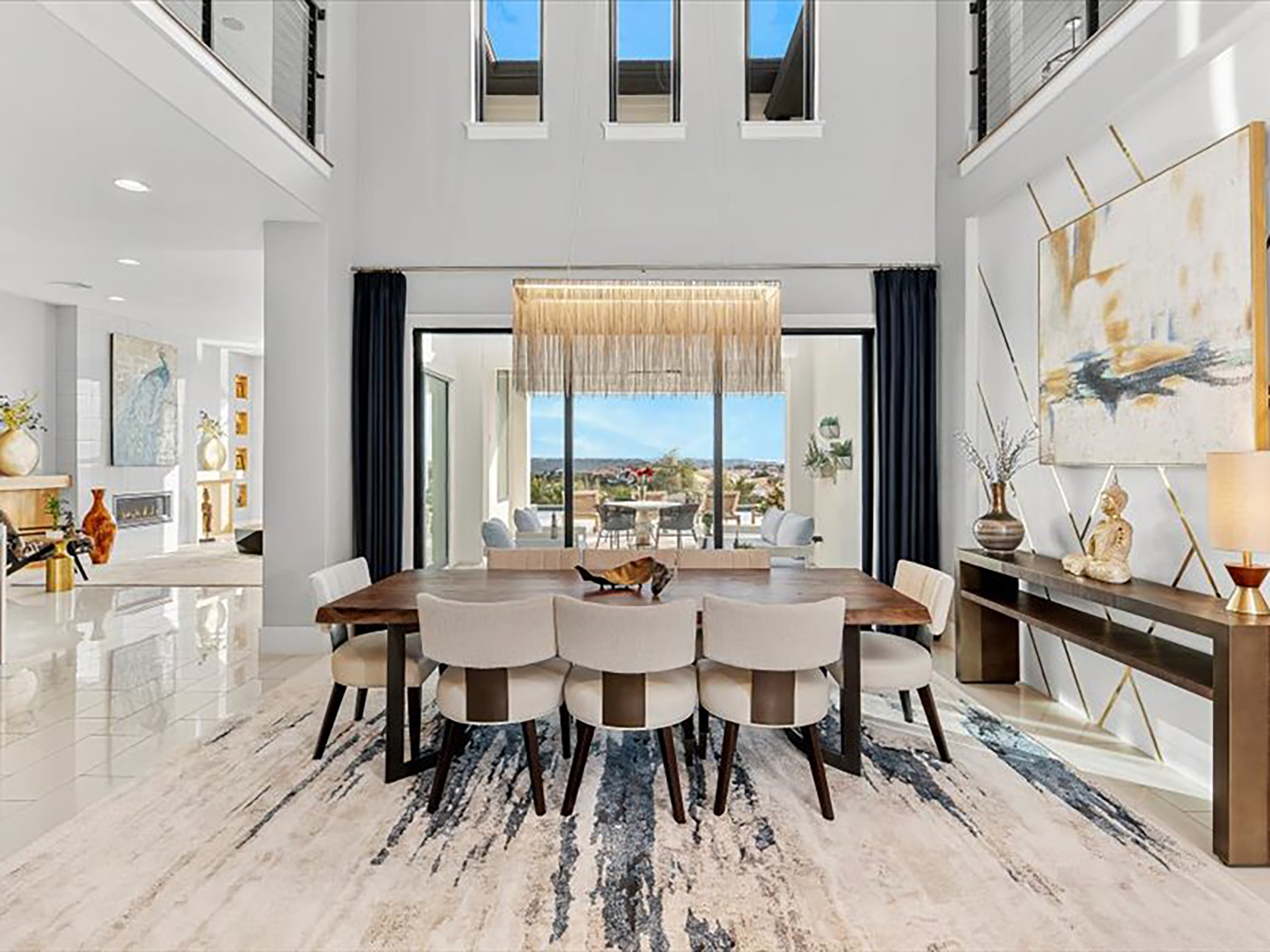 Roseville dining room interior design by S&V Creations.